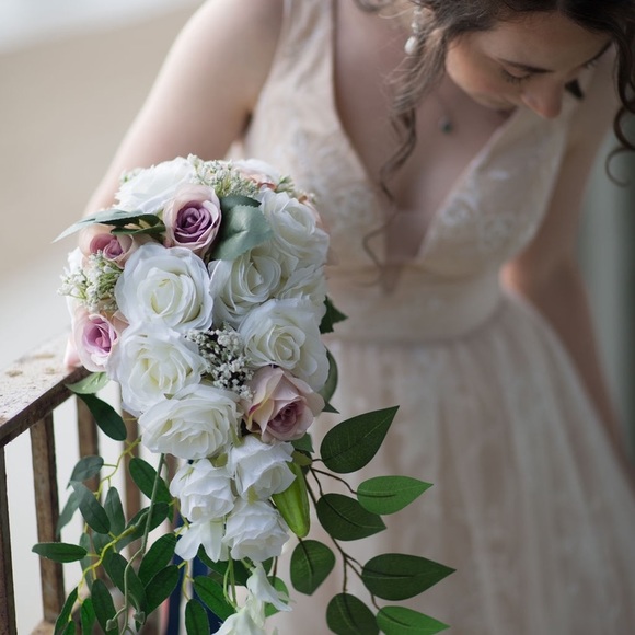 Elegant champagne wedding dress - Picture 3 of 3